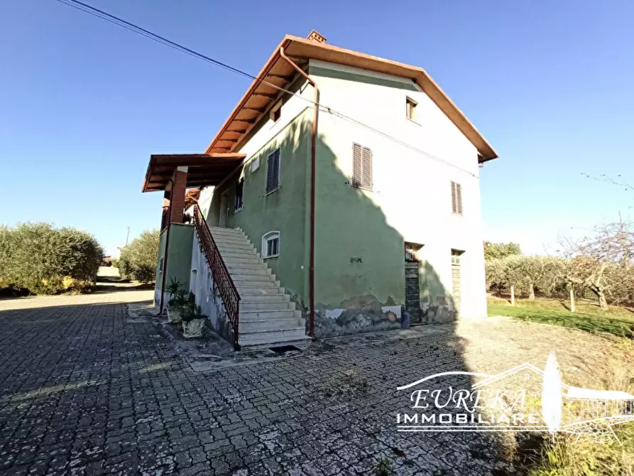 Immagine 3 di Casa indipendente in vendita  in Via Soccorso a Castiglione Del Lago