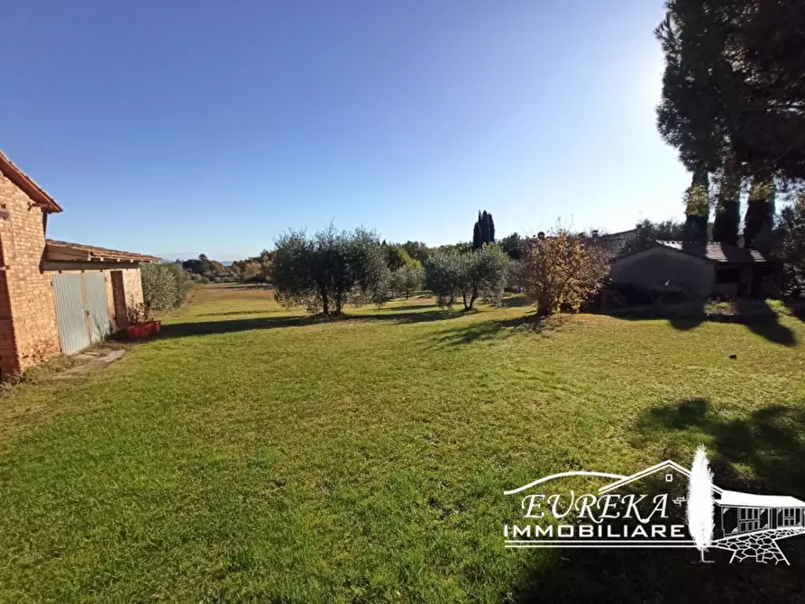 Immagine 8 di Casa indipendente in vendita  in Via Soccorso a Castiglione Del Lago