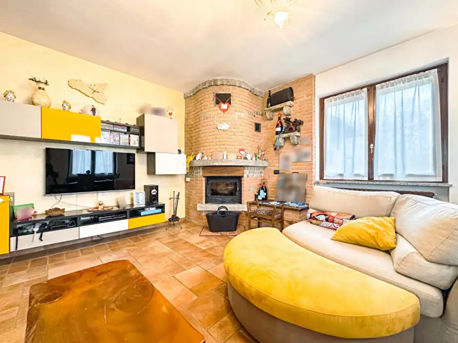 Immagine 6 di Villa in vendita  in Via Rovasenda, 139 a Gattinara