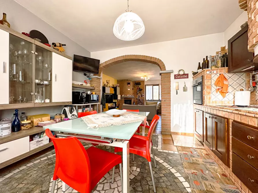 Immagine 10 di Villa in vendita  in Via Rovasenda, 139 a Gattinara