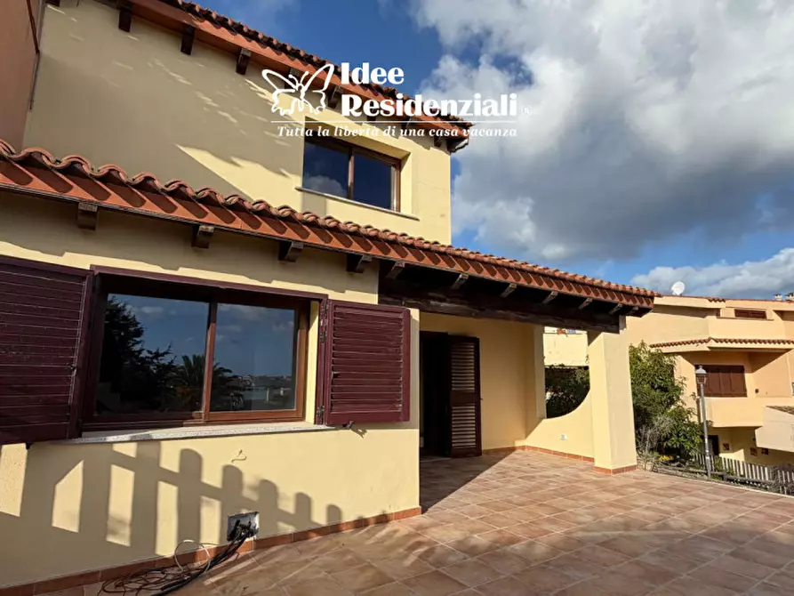 Immagine 6 di Villetta a schiera in vendita  a Golfo Aranci