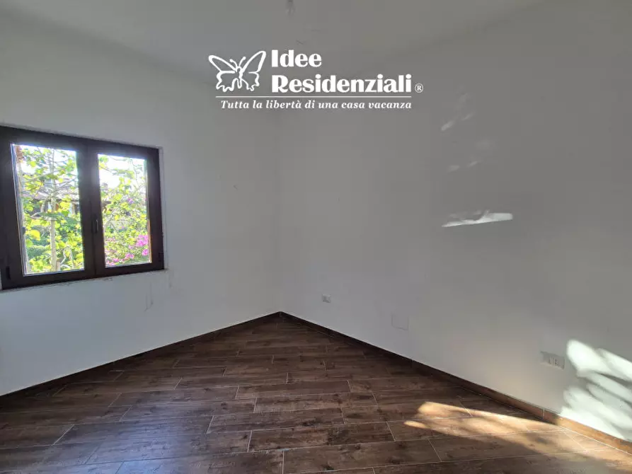 Immagine 15 di Villetta a schiera in vendita  a Golfo Aranci