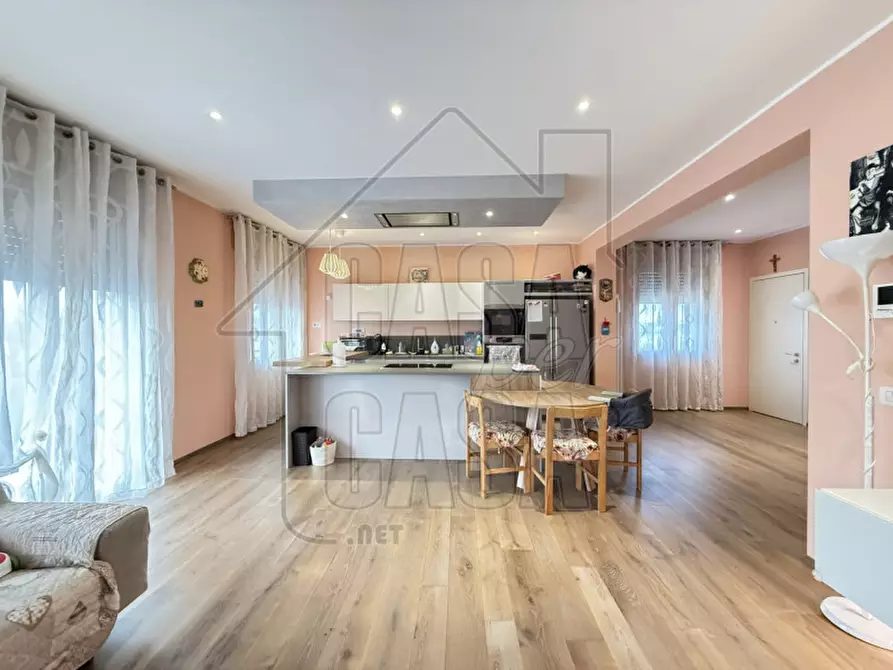 Immagine 1 di Casa bifamiliare in vendita  in Via Montegrotto a Montegrotto Terme