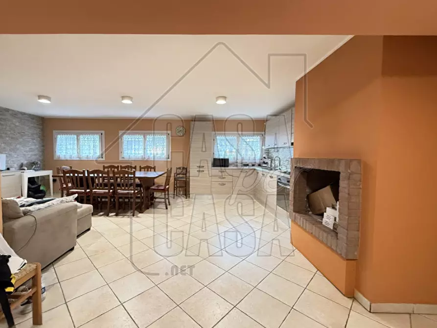 Immagine 38 di Casa bifamiliare in vendita  in Via Montegrotto a Montegrotto Terme