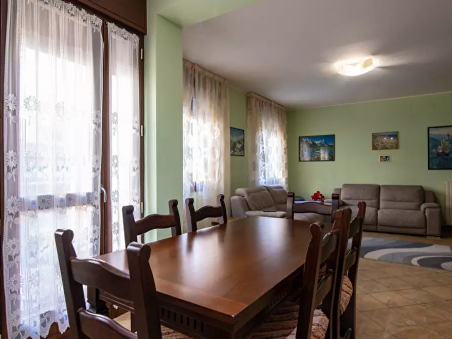 Immagine 8 di Casa bifamiliare in vendita  in Via Giosuè Borsi a Abano Terme