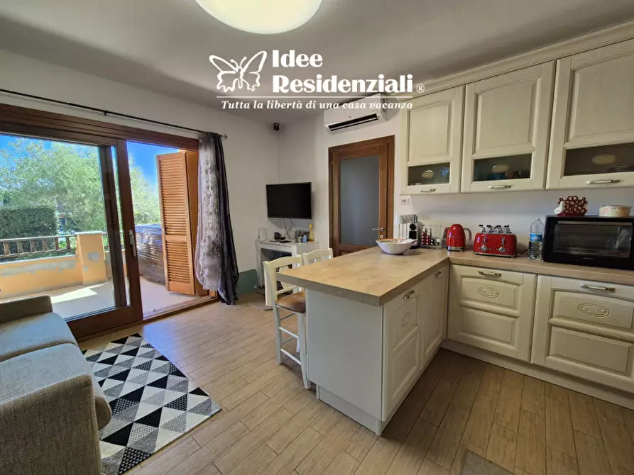 Immagine 3 di Appartamento in vendita  a Olbia