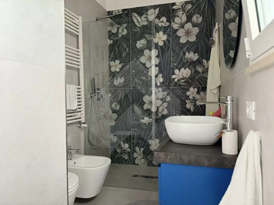 Immagine 19 di Casa indipendente in vendita  a Andria