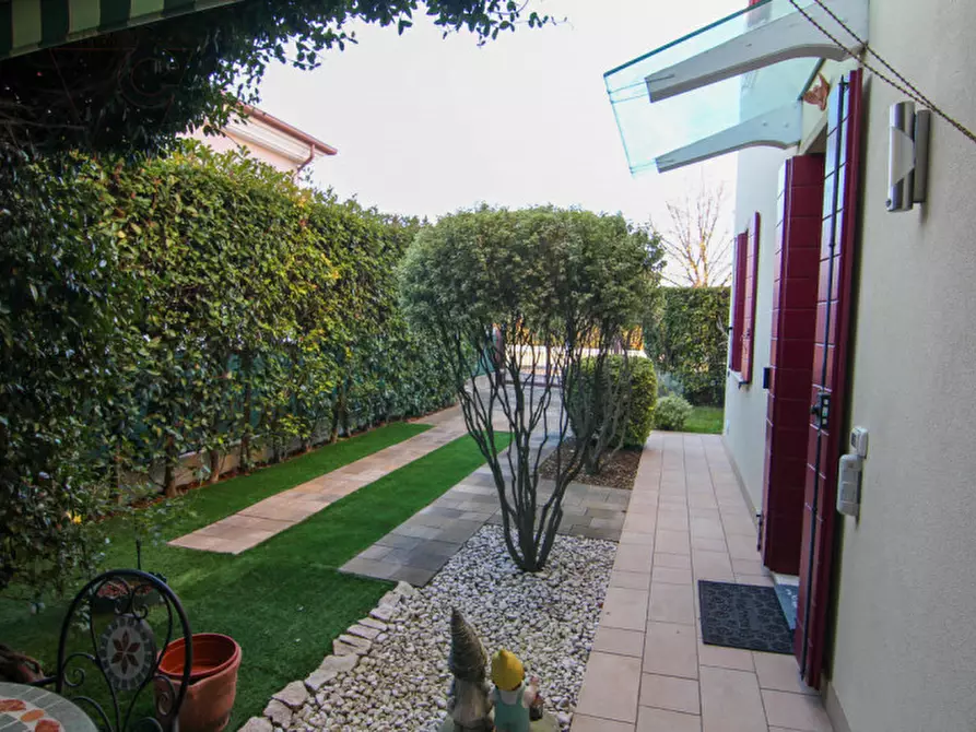 Immagine 3 di Casa quadrifamiliare in vendita  in via della pace a Piove Di Sacco