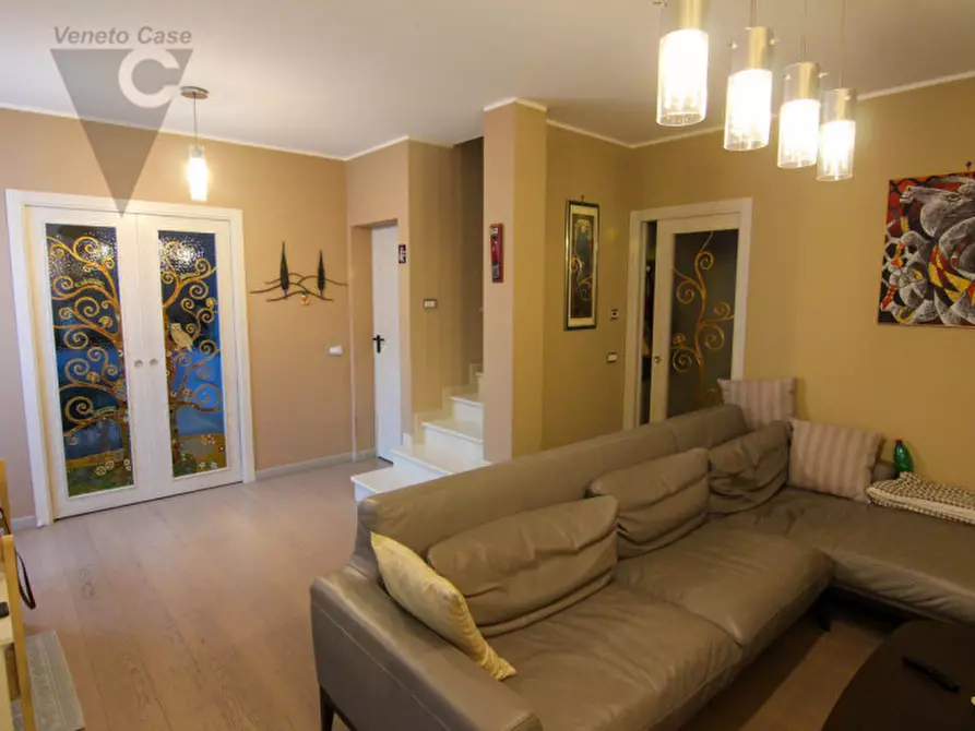 Immagine 6 di Casa quadrifamiliare in vendita  in via della pace a Piove Di Sacco