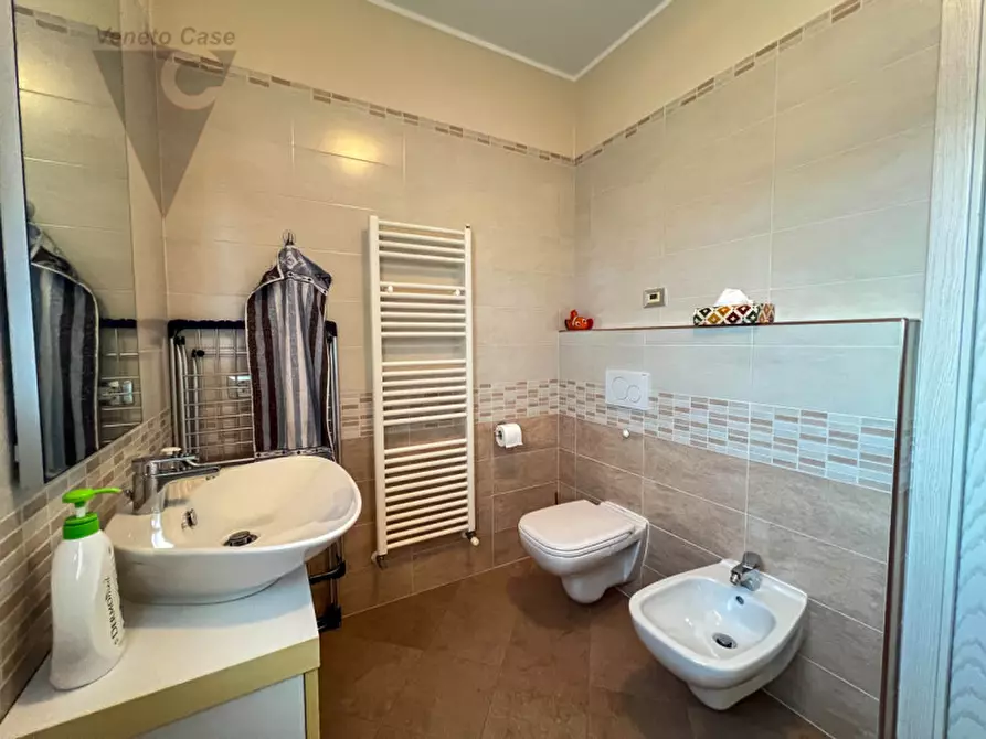 Immagine 24 di Casa quadrifamiliare in vendita  in via della pace a Piove Di Sacco