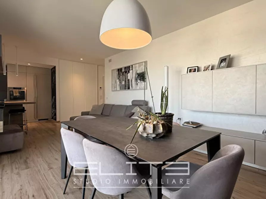 Immagine 4 di Appartamento in vendita  a Ancona