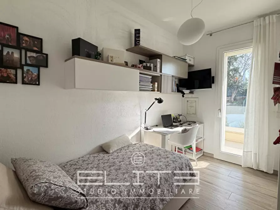 Immagine 18 di Appartamento in vendita  a Ancona