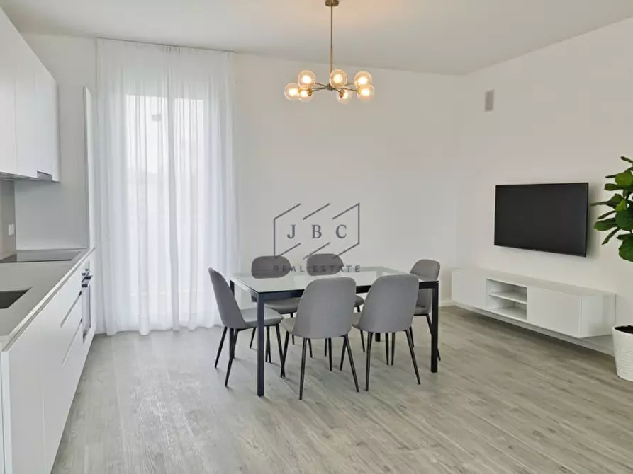 Immagine 1 di Appartamento in vendita  in Via Cesare Pavese 1 a Jesolo
