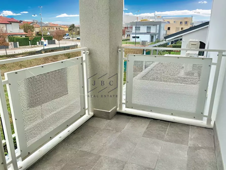 Immagine 13 di Appartamento in vendita  in Via Cesare Pavese 1 a Jesolo