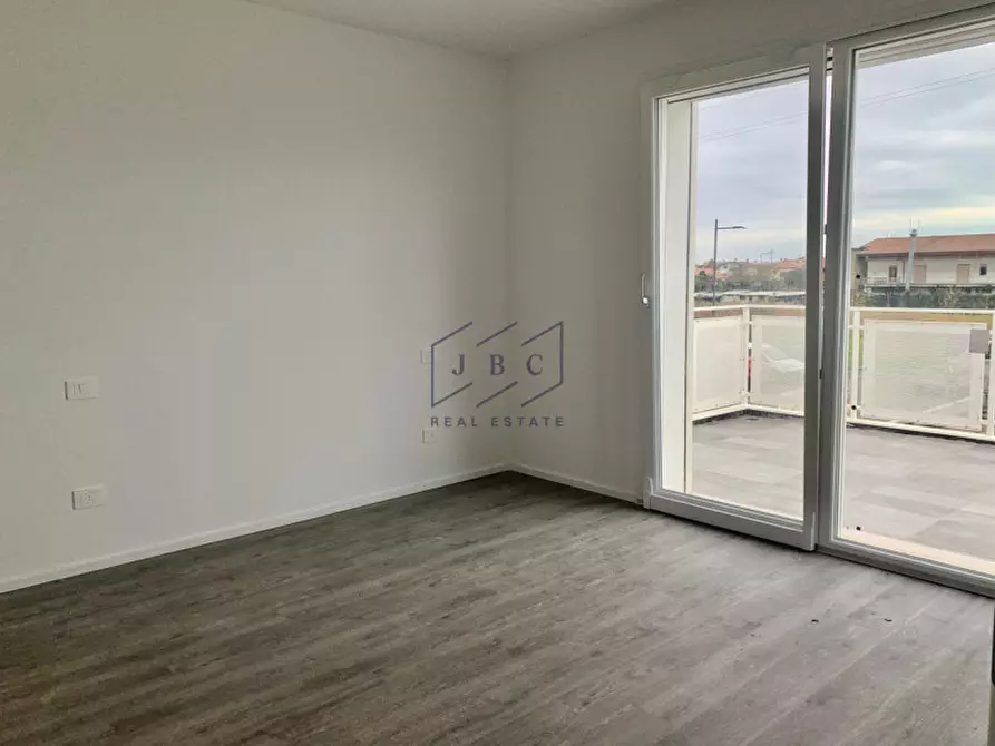 Immagine 15 di Appartamento in vendita  in Via Cesare Pavese 1 a Jesolo
