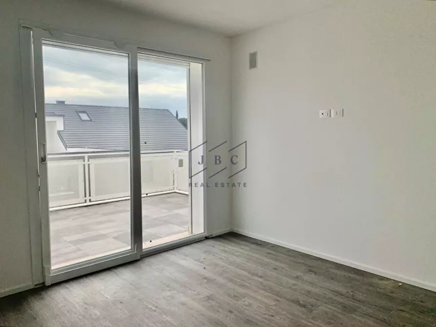 Immagine 17 di Appartamento in vendita  in Via Cesare Pavese 1 a Jesolo