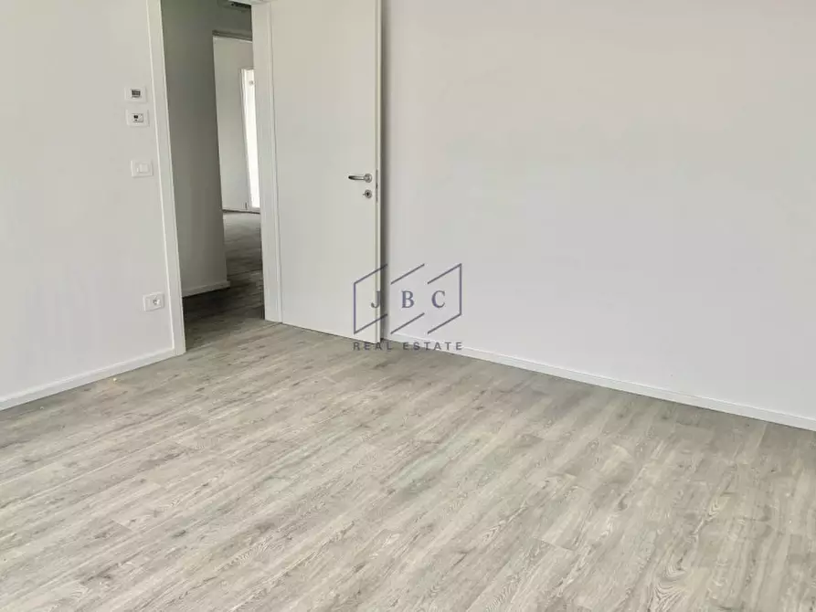 Immagine 18 di Appartamento in vendita  in Via Cesare Pavese 1 a Jesolo