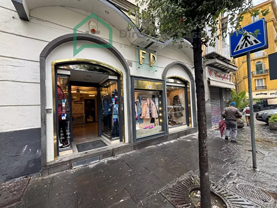 Immagine 3 di Negozio in vendita  in Corso Giuseppe Garibaldi,286 a Napoli