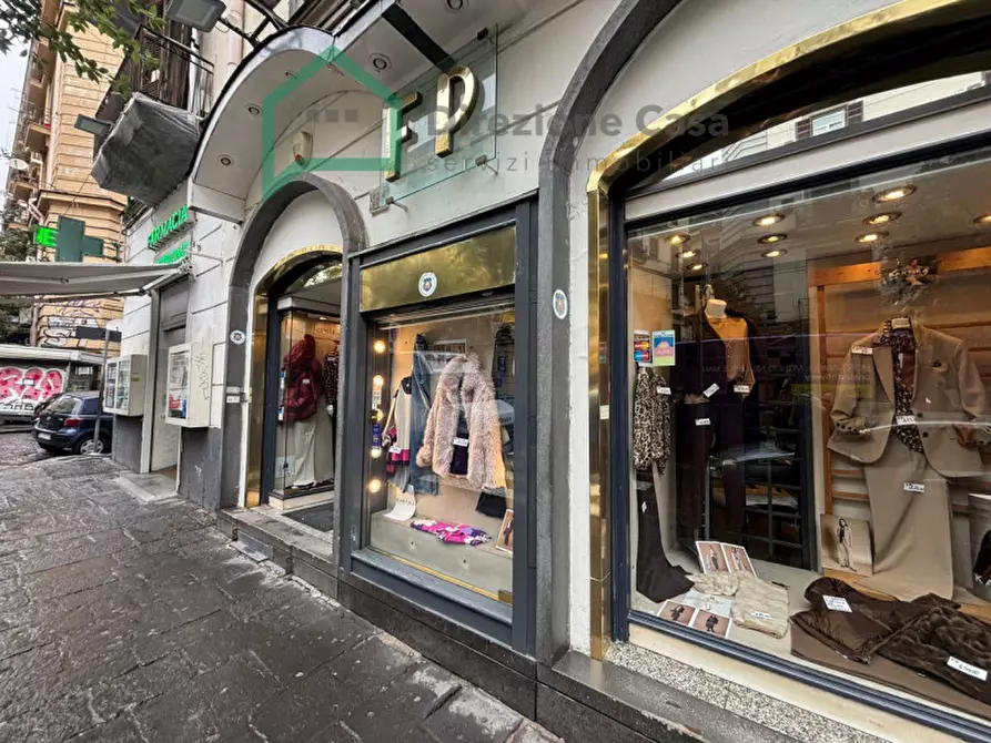 Immagine 5 di Negozio in vendita  in Corso Giuseppe Garibaldi,286 a Napoli