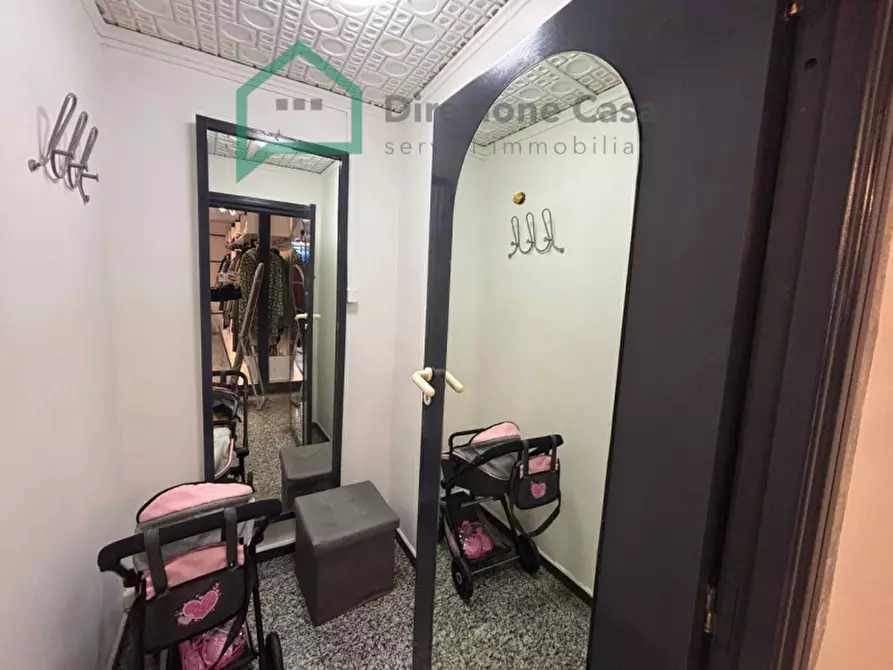 Immagine 18 di Negozio in vendita  in Corso Giuseppe Garibaldi,286 a Napoli