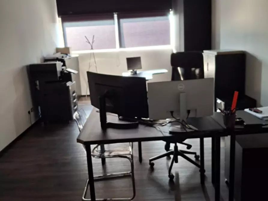 Immagine 15 di Ufficio in affitto  in Via Sebastiano Venier a Marcon