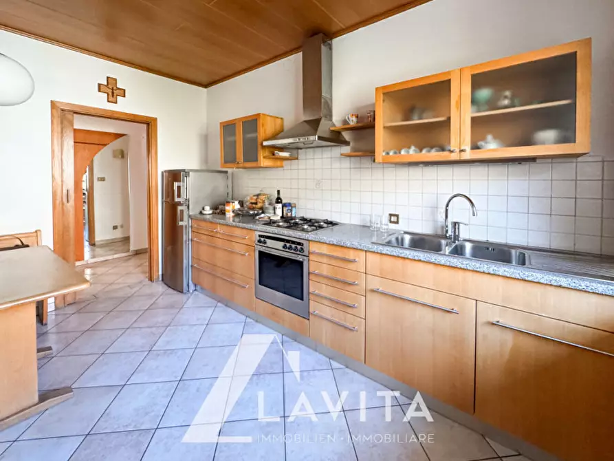 Immagine 3 di Appartamento in vendita  in vai alfieri a Merano .Meran.