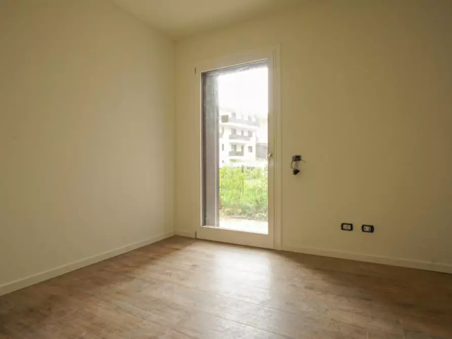 Immagine 6 di Appartamento in vendita  in Via Hrayr Terzian a Verona