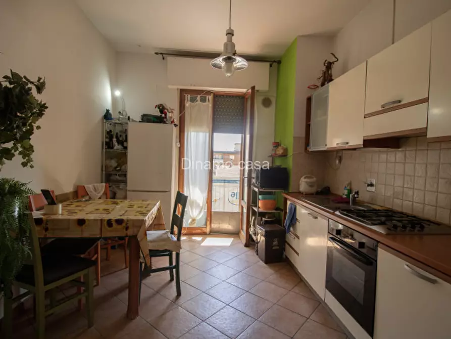 Immagine 2 di Appartamento in vendita  in via isarco a Prato