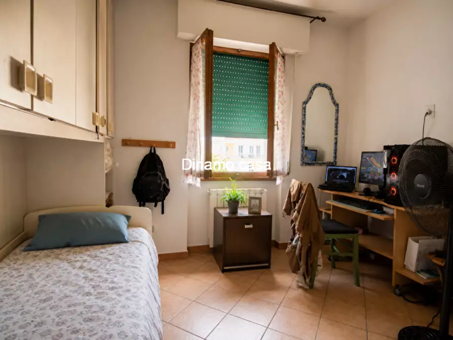 Immagine 6 di Appartamento in vendita  in via isarco a Prato
