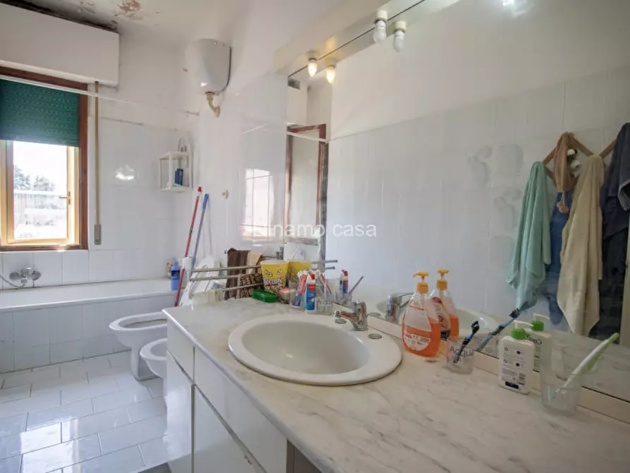 Immagine 16 di Appartamento in vendita  in via isarco a Prato