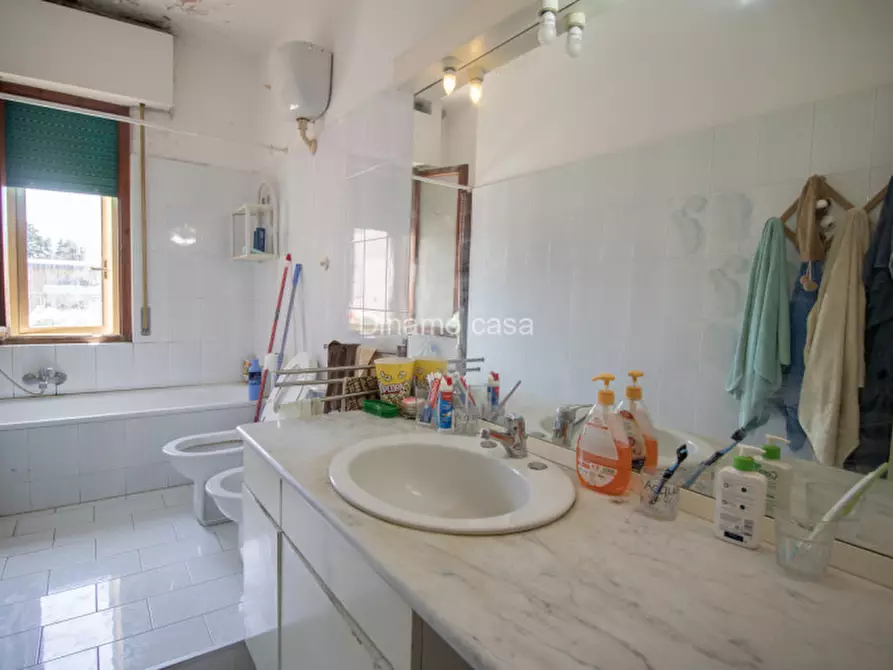Immagine 17 di Appartamento in vendita  in via isarco a Prato