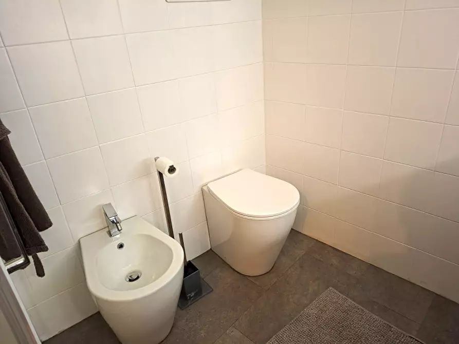 Immagine 8 di Appartamento in affitto  a Verona