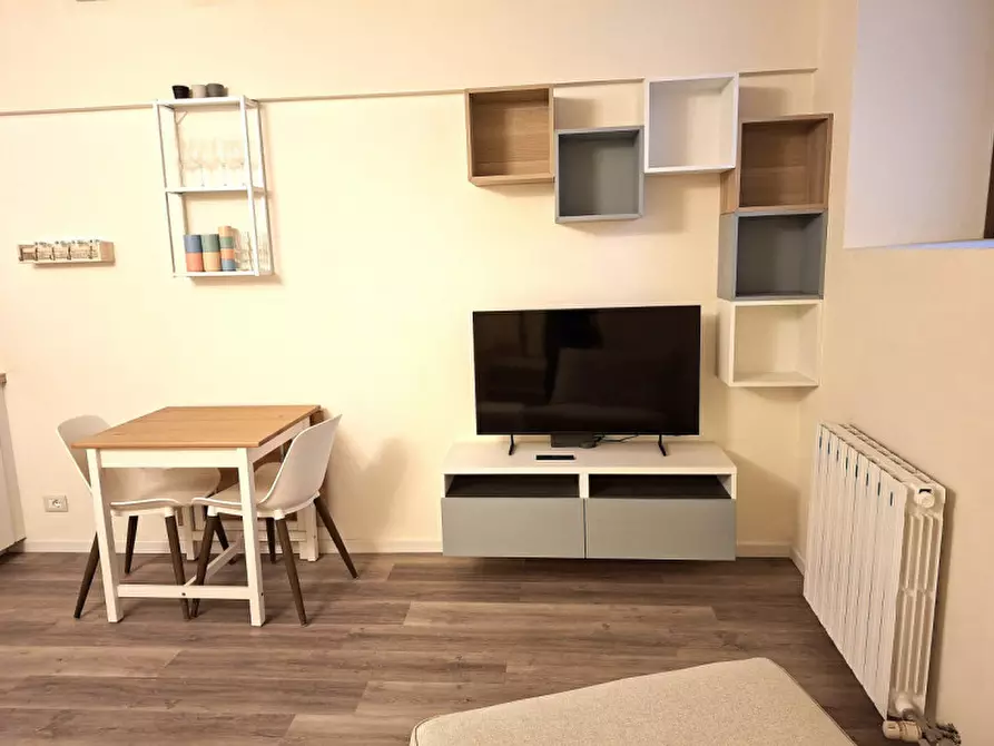 Immagine 14 di Appartamento in affitto  a Verona