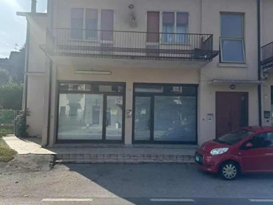 Immagine 5 di Negozio in vendita  in Via Fornaci a Padova