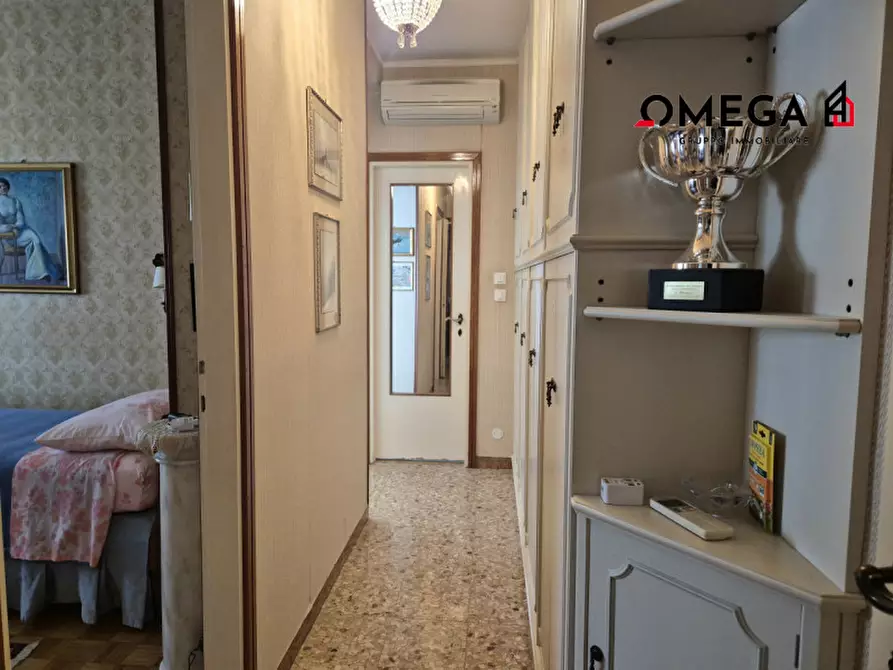 Immagine 12 di Appartamento in vendita  in Piazza dei Foraggi 5 a Trieste