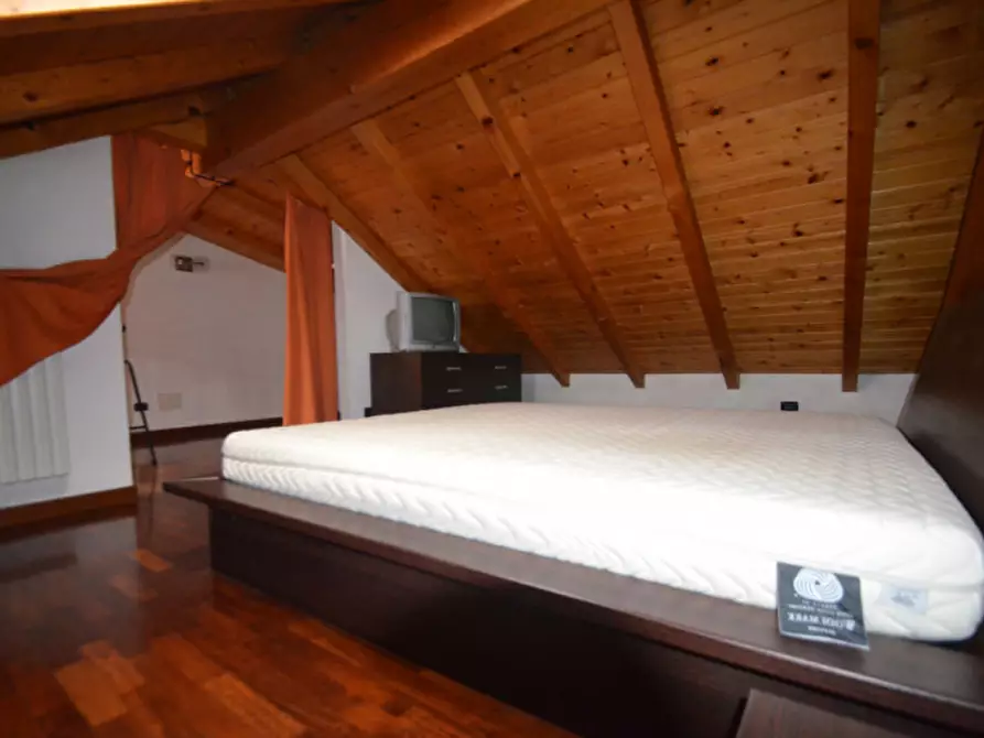 Immagine 25 di Appartamento in vendita  a Pavia