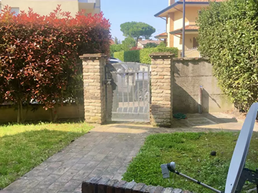 Immagine 3 di Appartamento in vendita  in Via Mentana a Lignano Sabbiadoro