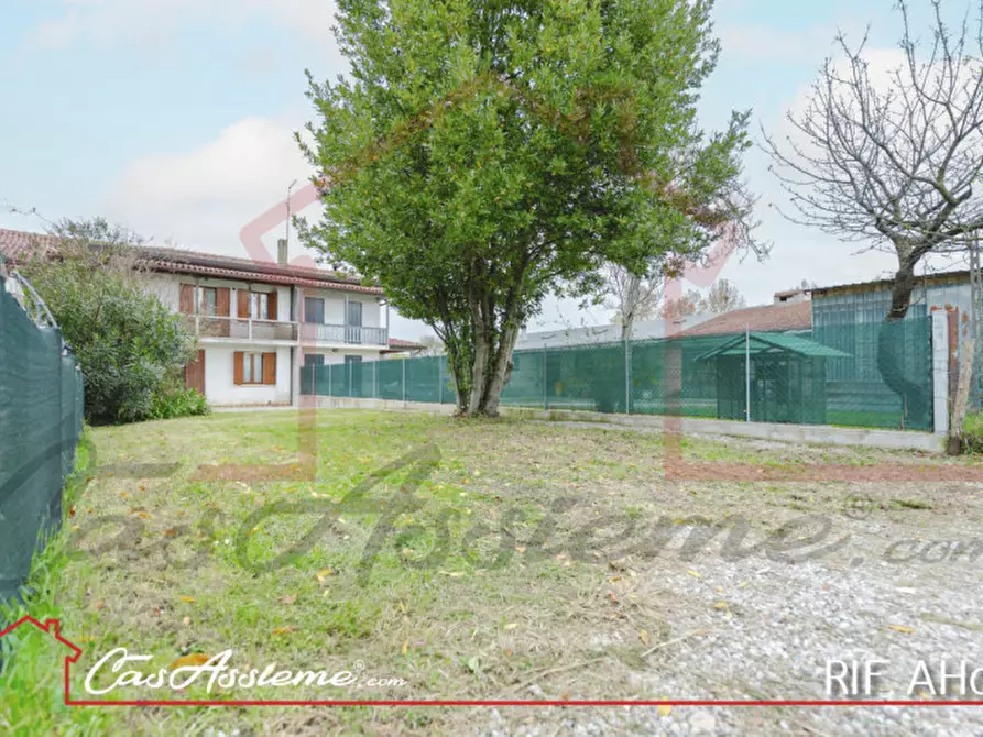 Immagine 1 di Villetta a schiera in vendita  a Castelfranco Veneto