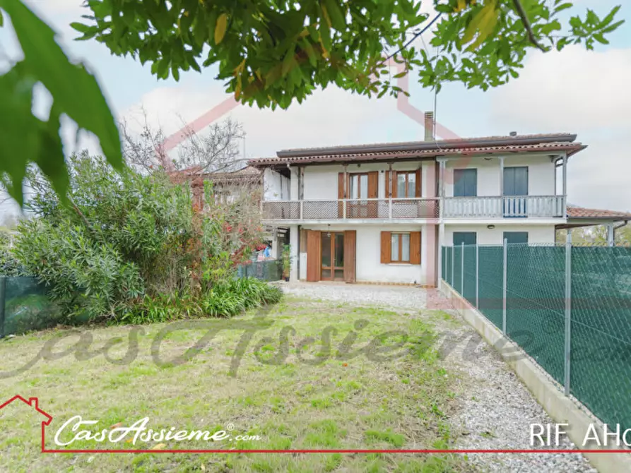 Immagine 2 di Villetta a schiera in vendita  a Castelfranco Veneto