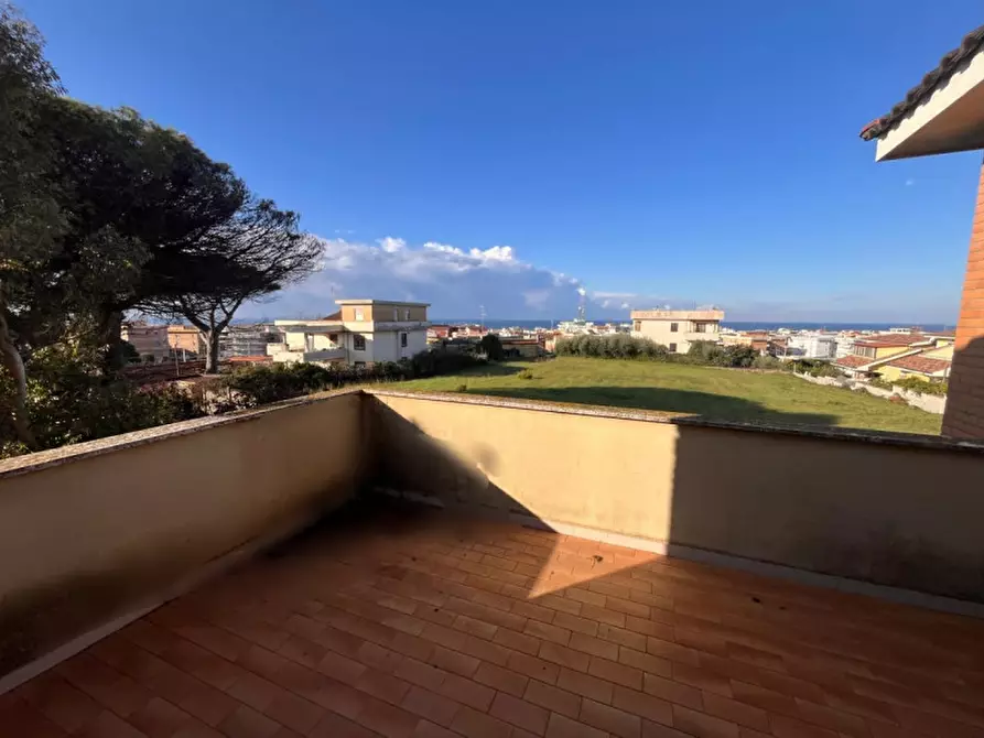 Immagine 9 di Villa in vendita  in VIA NETTUNENSE 47 a Anzio