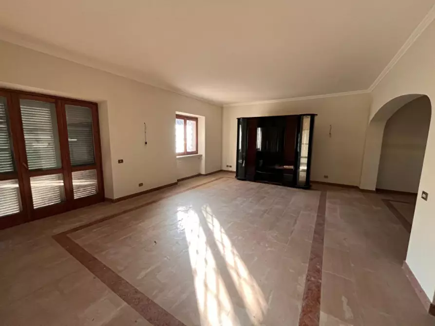 Immagine 11 di Villa in vendita  in VIA NETTUNENSE 47 a Anzio