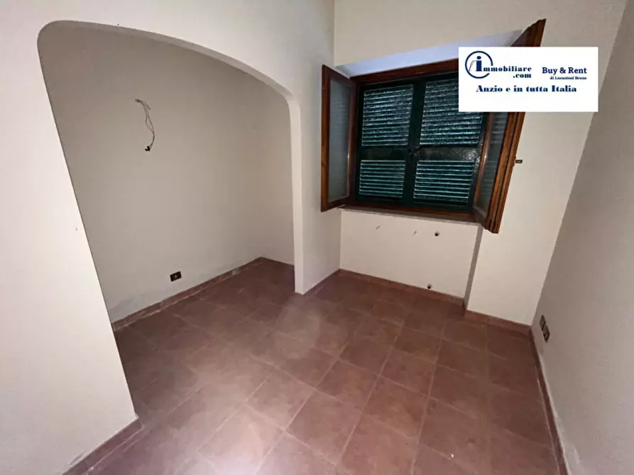 Immagine 17 di Villa in vendita  in VIA NETTUNENSE 47 a Anzio