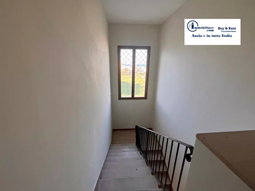 Immagine 21 di Villa in vendita  in VIA NETTUNENSE 47 a Anzio