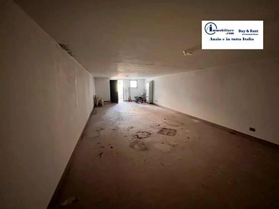 Immagine 35 di Villa in vendita  in VIA NETTUNENSE 47 a Anzio