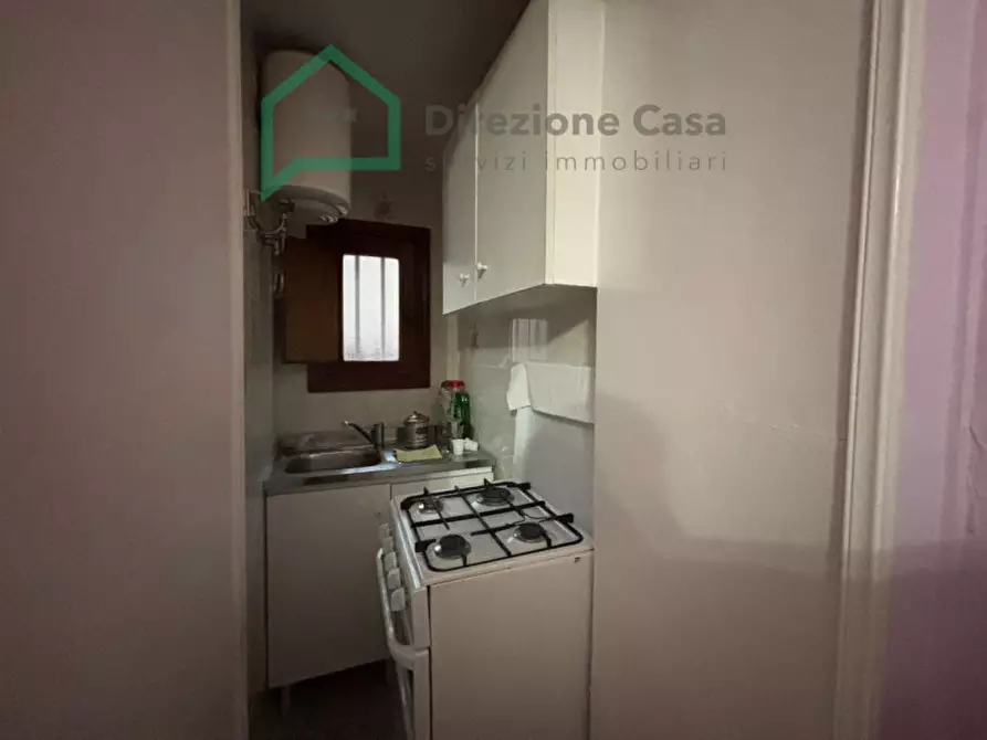 Immagine 10 di Appartamento in vendita  in Via San Francesco de Geronimo a Napoli