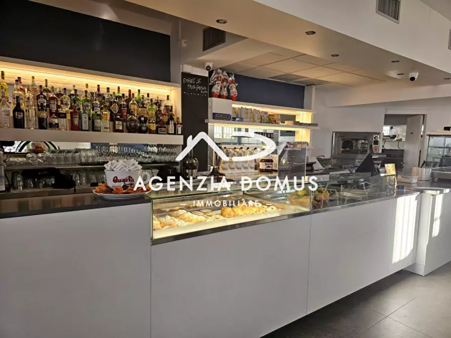 Immagine 1 di Attività commerciale in vendita  in Mancaversa via delle sirene 1 a Taviano