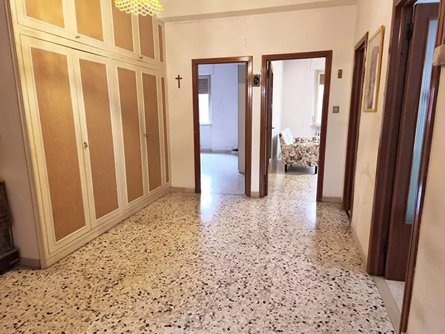 Immagine 10 di Appartamento in vendita  in VIA ROSATI a Macerata