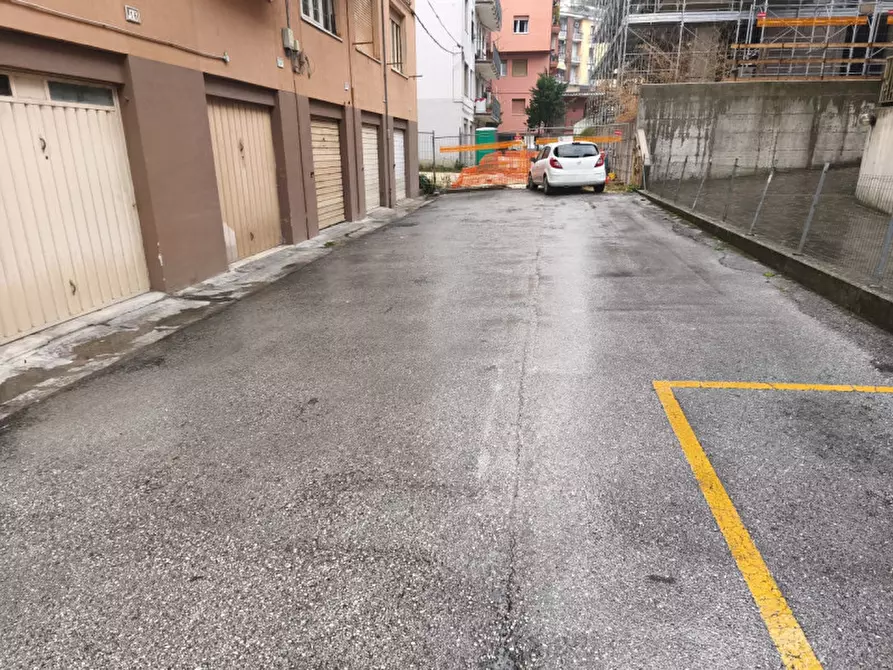 Immagine 15 di Appartamento in vendita  in VIA ROSATI a Macerata