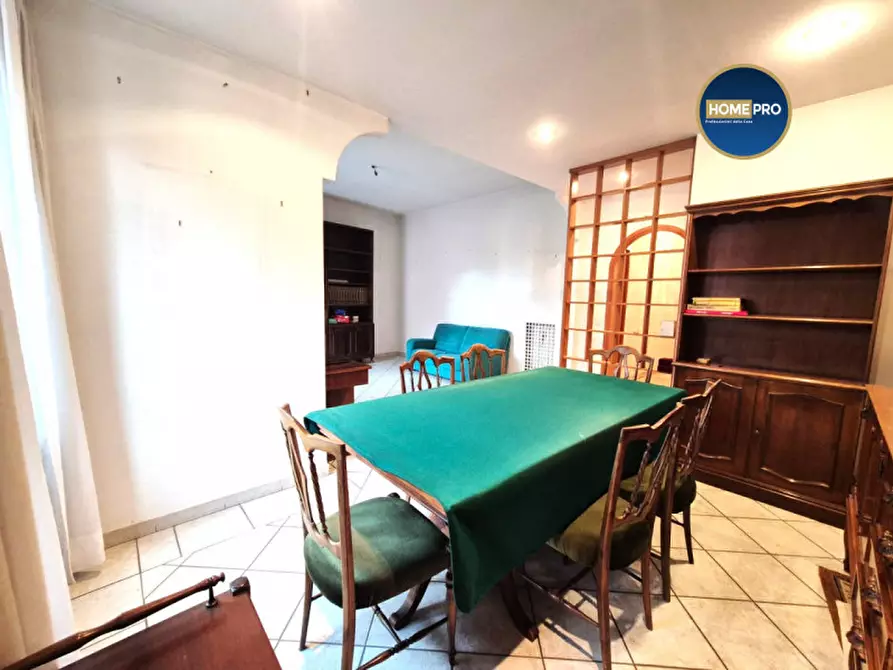 Immagine 4 di Appartamento in vendita  in Via Segesta a Roma