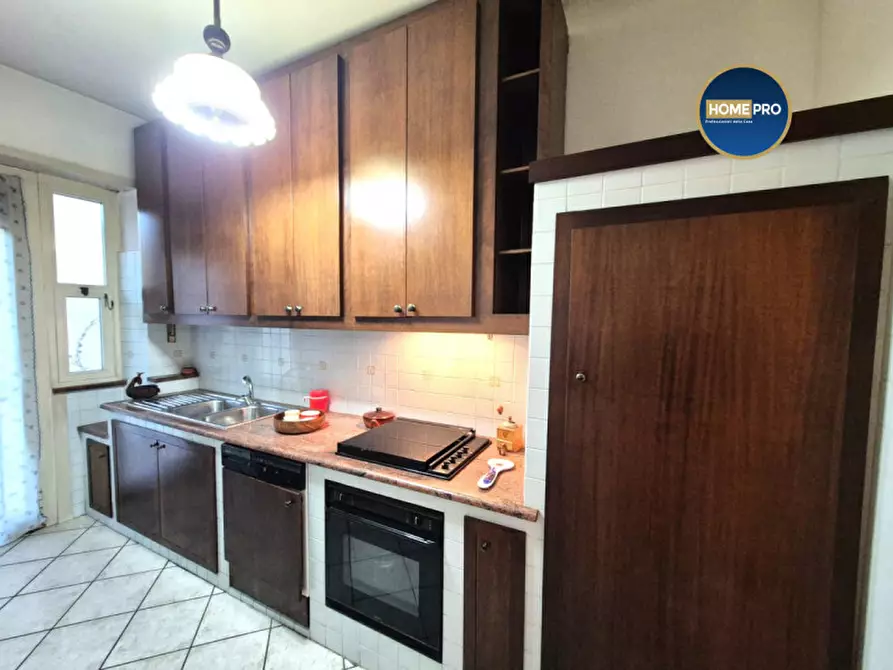 Immagine 11 di Appartamento in vendita  in Via Segesta a Roma